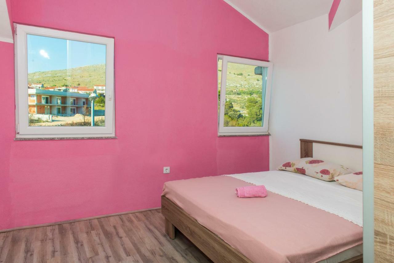 Apartman Franko Apartment Grebastica Exterior photo
