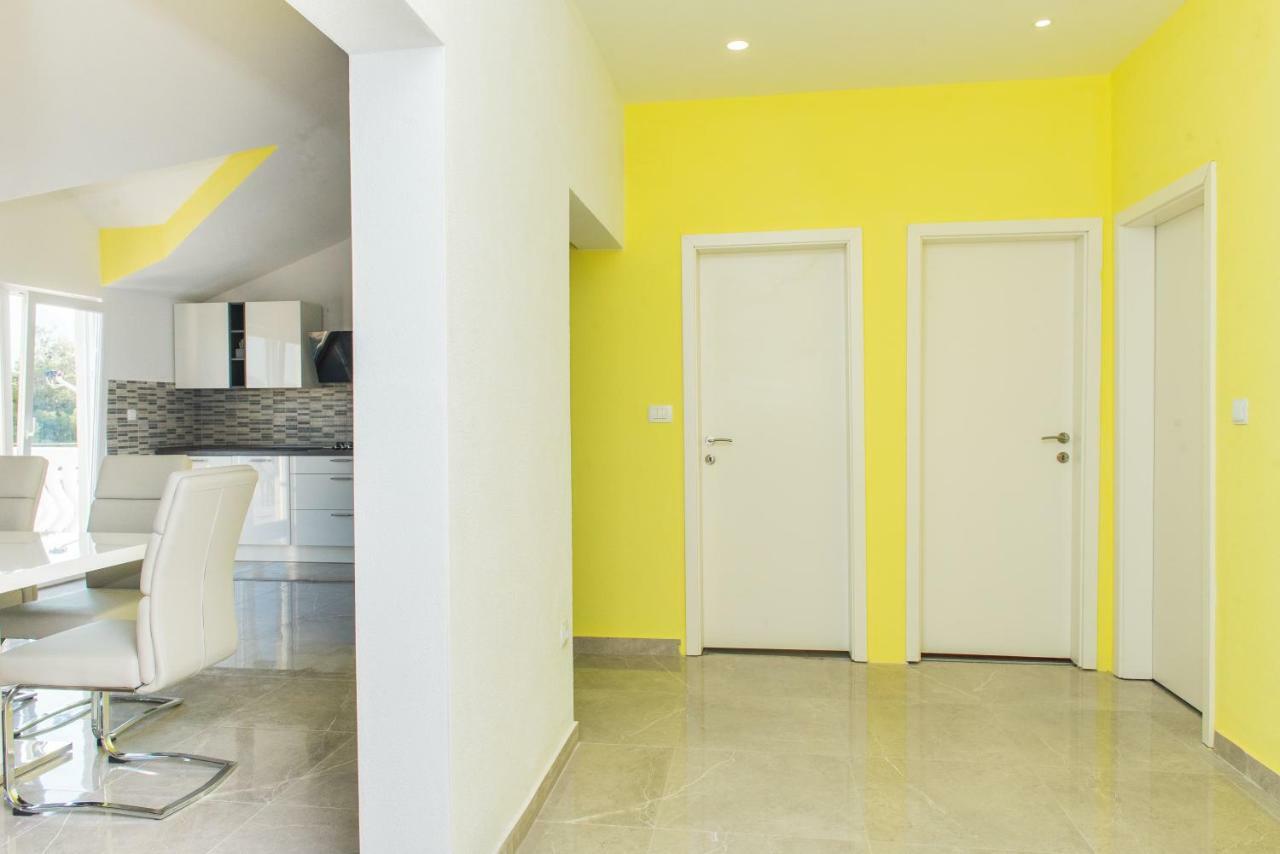 Apartman Franko Apartment Grebastica Exterior photo