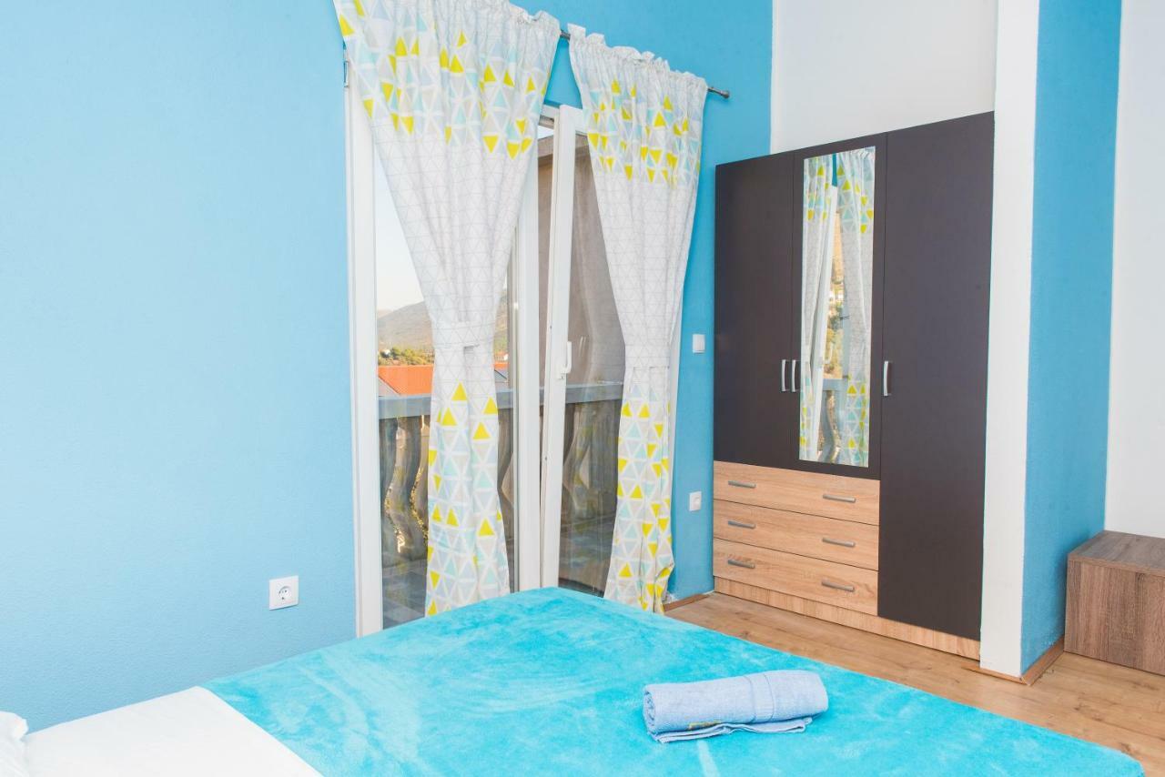 Apartman Franko Apartment Grebastica Exterior photo